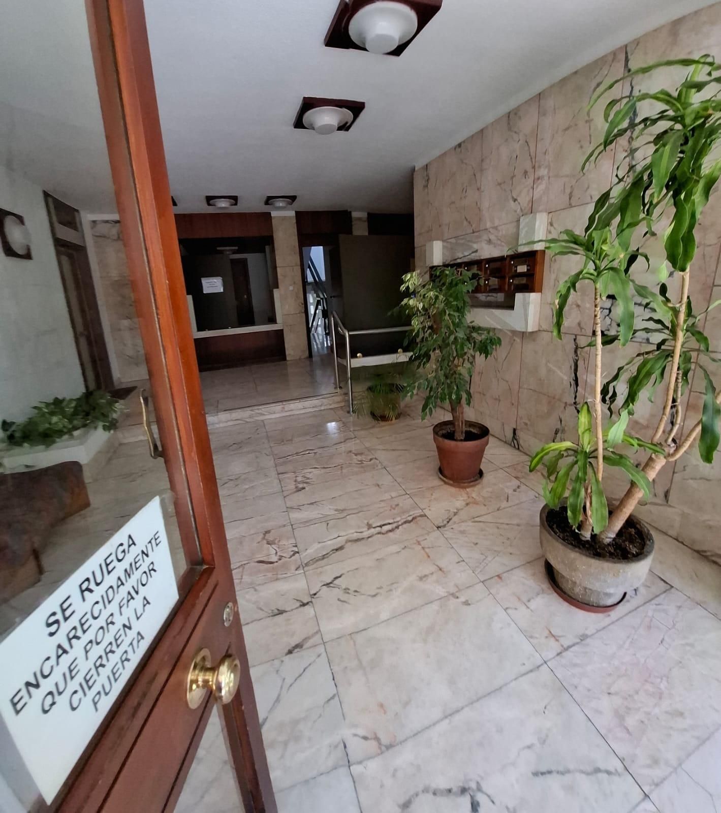 Flat for sale in  Sevilla Capital  with Air Conditioner, Private garden and Parquet flooring