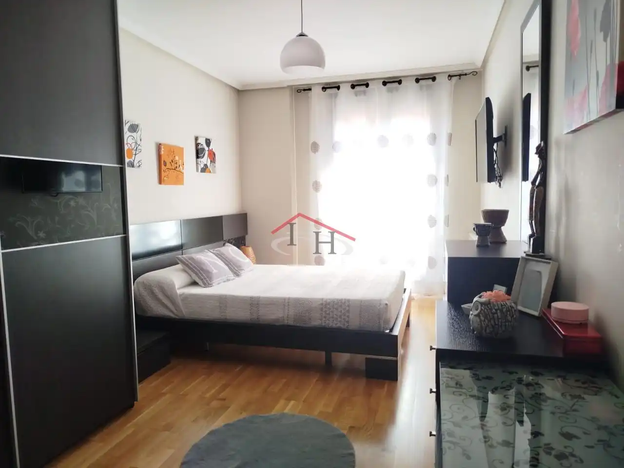 Bedroom of Apartments for sale in San Andrés del Rabanedo  with Heating, Parquet flooring and Terrace