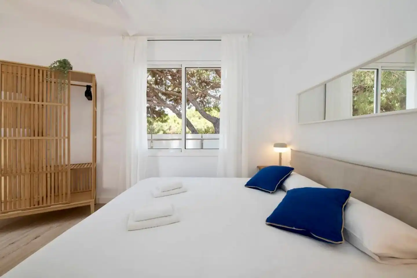 Habitación de Ático en venta en Gavà con Aire acondicionado, Terraza y Piscina