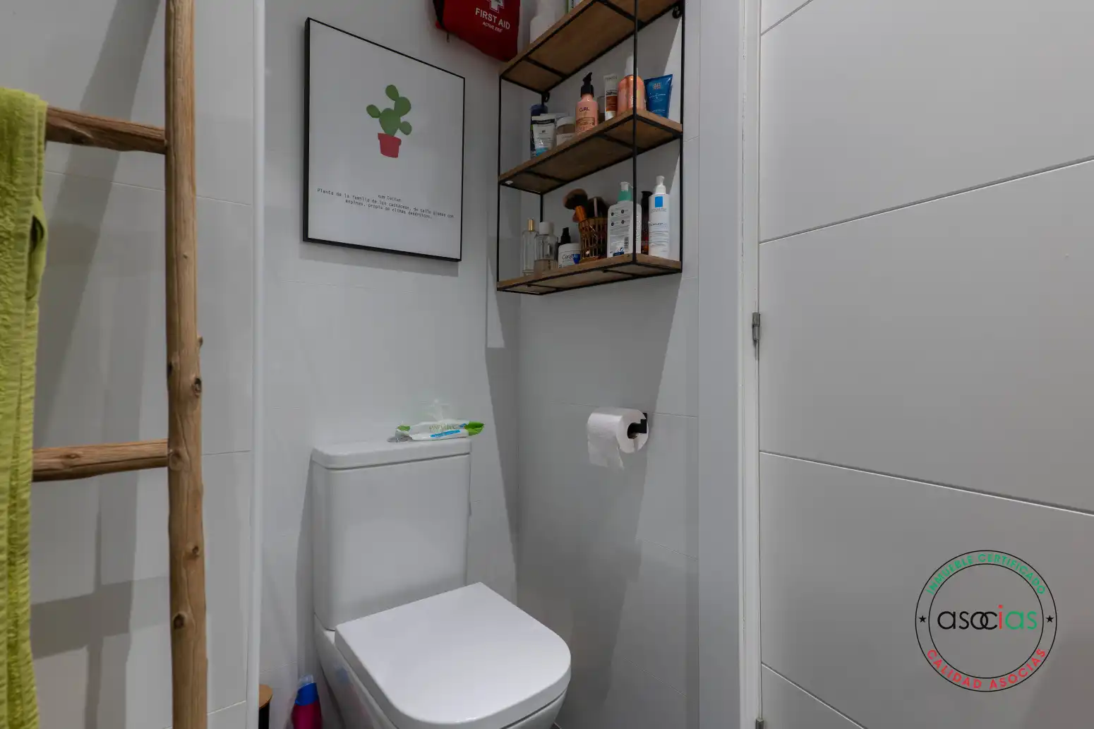 Baño de Piso en venta en Gijón  con Calefacción, Terraza y Trastero