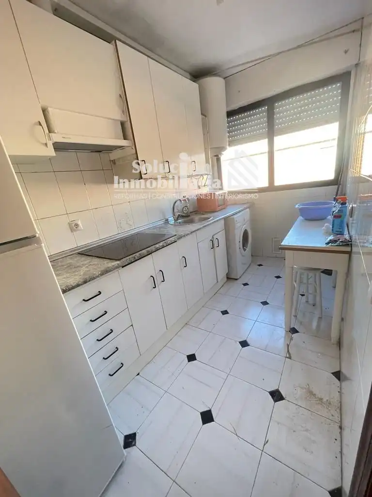 Cocina de Edificio en venta en Santa Marta de Tormes