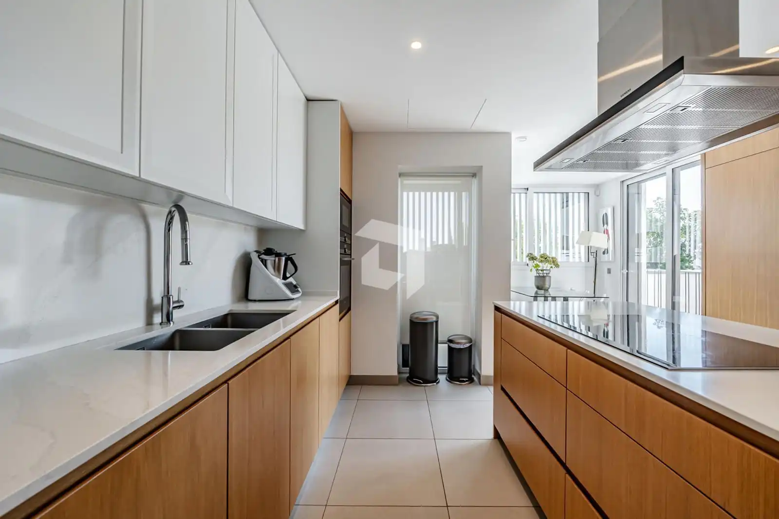 Kitchen of Attic for sale in Madrid  with Air Conditioner, Heating and Parquet flooring