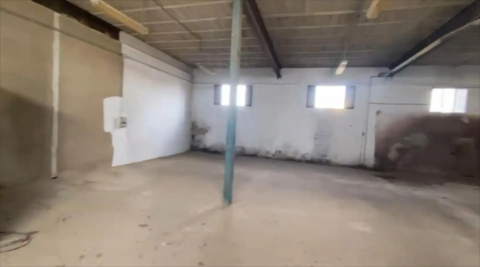 Nave industrial en venta en El Valle, imagen 2