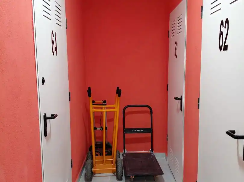 Traster de lloguer en Madrid amb Alarma