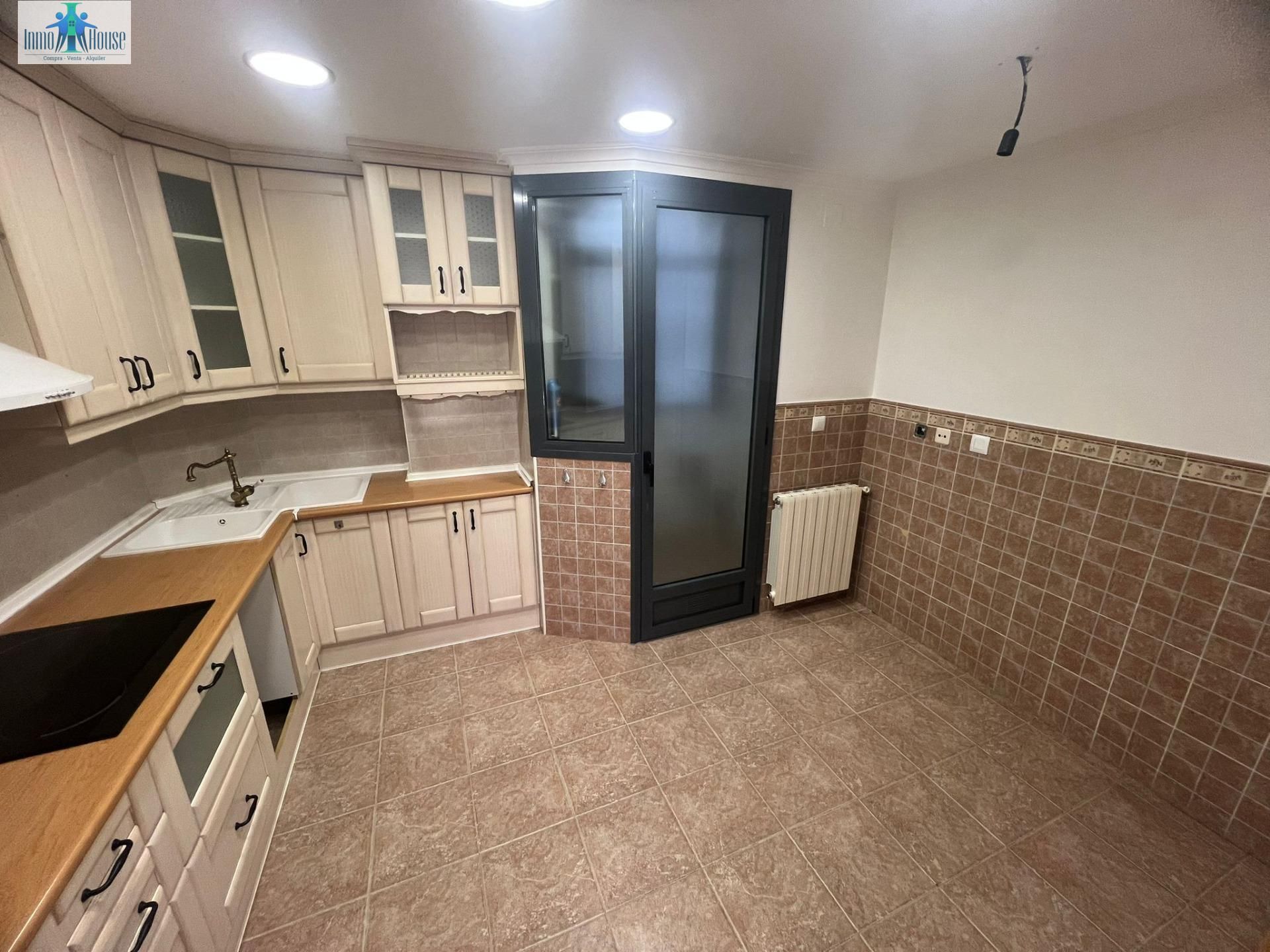 Cuina de Pis en venda en  Albacete Capital amb Aire condicionat, Calefacció i Parquet