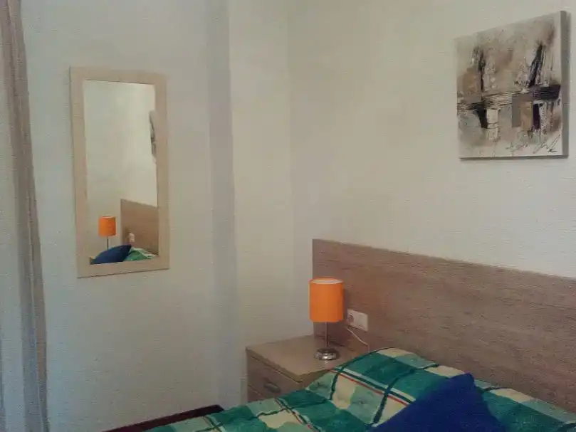 Schlafzimmer von Wohnung zur Miete in  Pamplona / Iruña mit Klimaanlage und Balkon