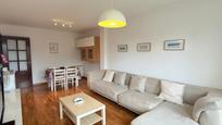 Living room of Flat for sale in Avilés  with Heating, Parquet flooring and Furnished