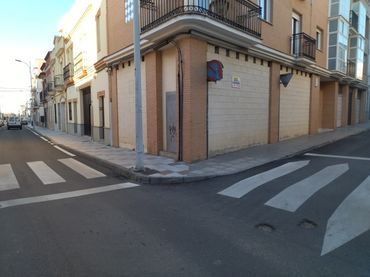 Local comercial en venda a Don Benito