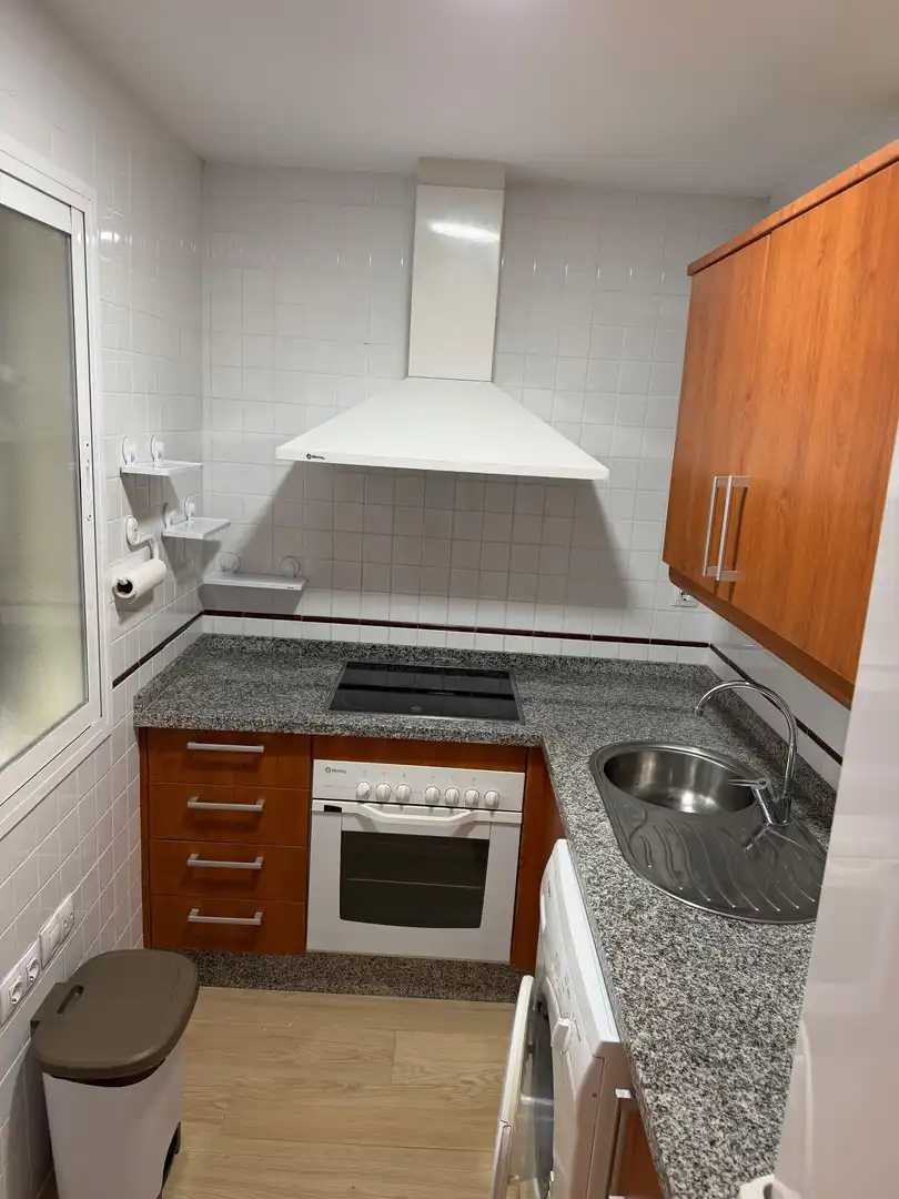 Cuina de Apartament de lloguer en Mijas amb Aire condicionat, Calefacció i Terrassa