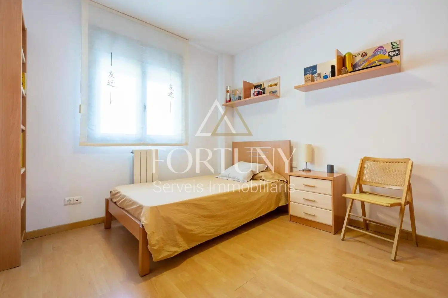 Schlafzimmer von Dachboden zum Verkauf in Reus mit Klimaanlage, Schwimmbad und Balkon