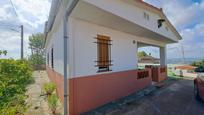 Vista exterior de Casa o xalet en venda en Olesa de Montserrat amb Terrassa