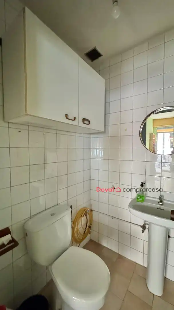 Cocina de Local en venta en Vigo 