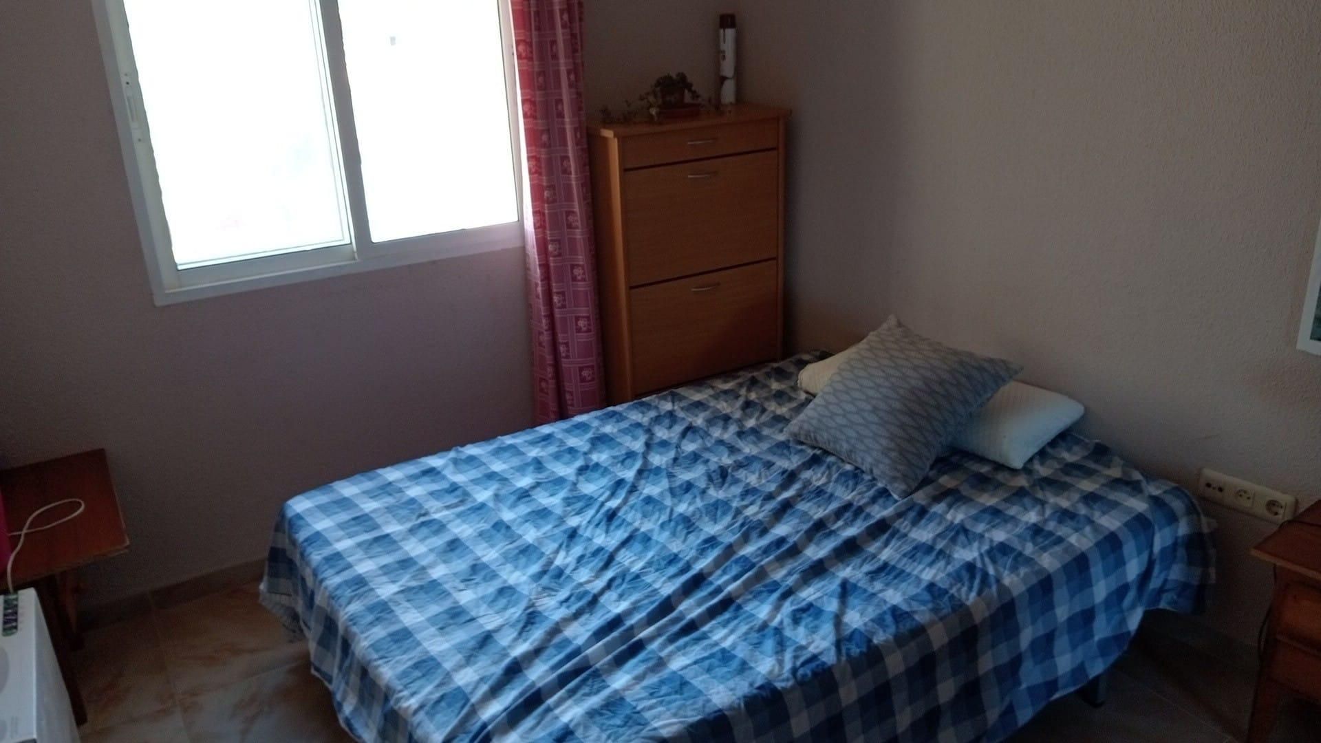 Bedroom of Flat to rent in Cáceres Capital