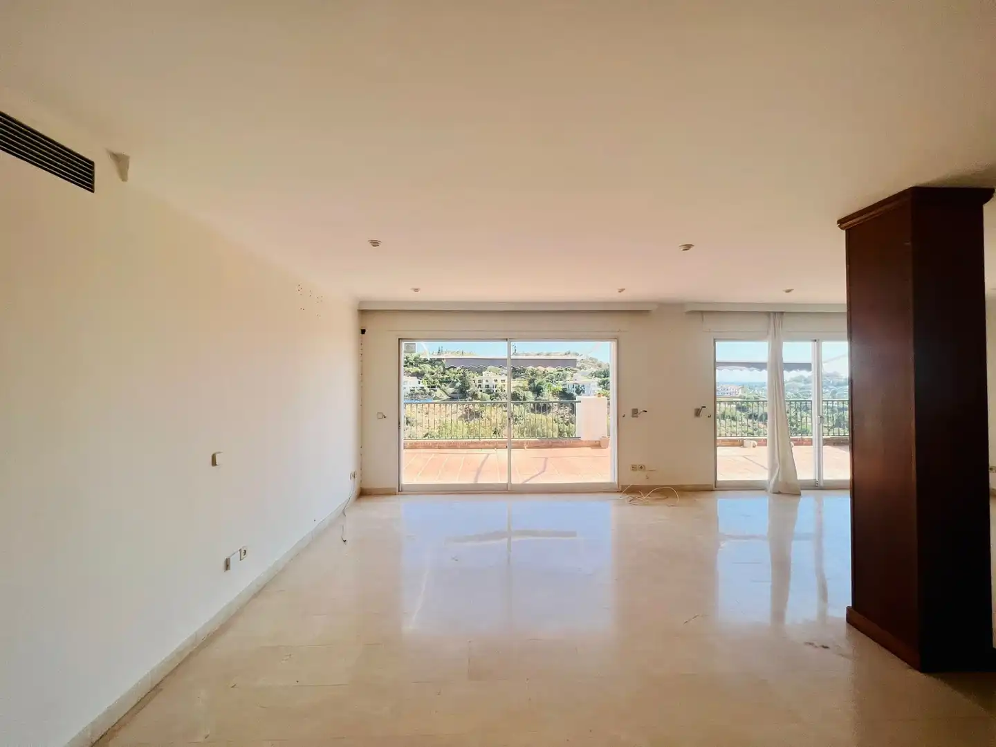 Apartment with pool for sale in La Quinta, imagen 3
