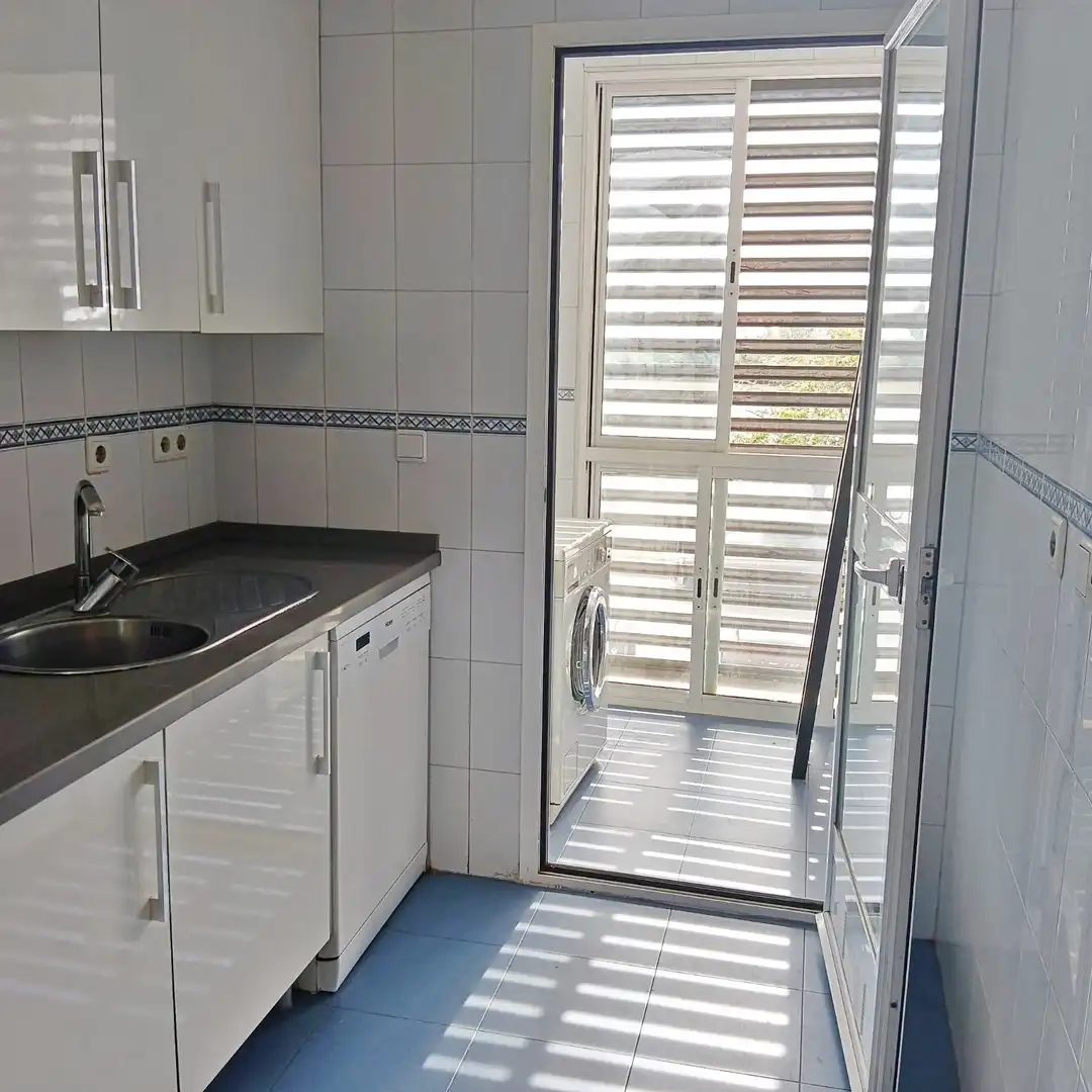 Cocina de Dúplex en venta en Coria del Río con Aire acondicionado, Calefacción y Trastero