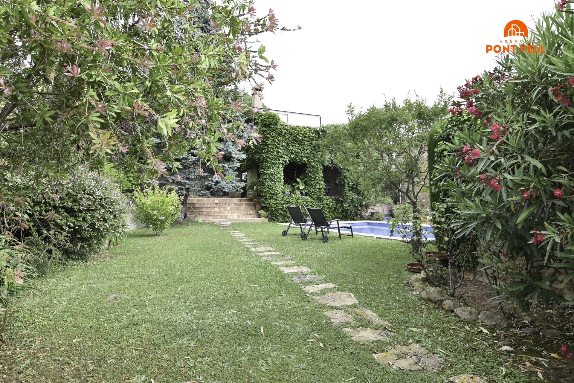 Jardín de Casa adosada en venta en Foixà con Terraza, Trastero y Piscina