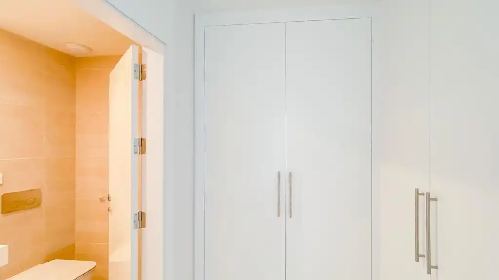 Schlafzimmer von Wohnung zur Miete in Málaga mit Klimaanlage, Heizung und Privatgarten