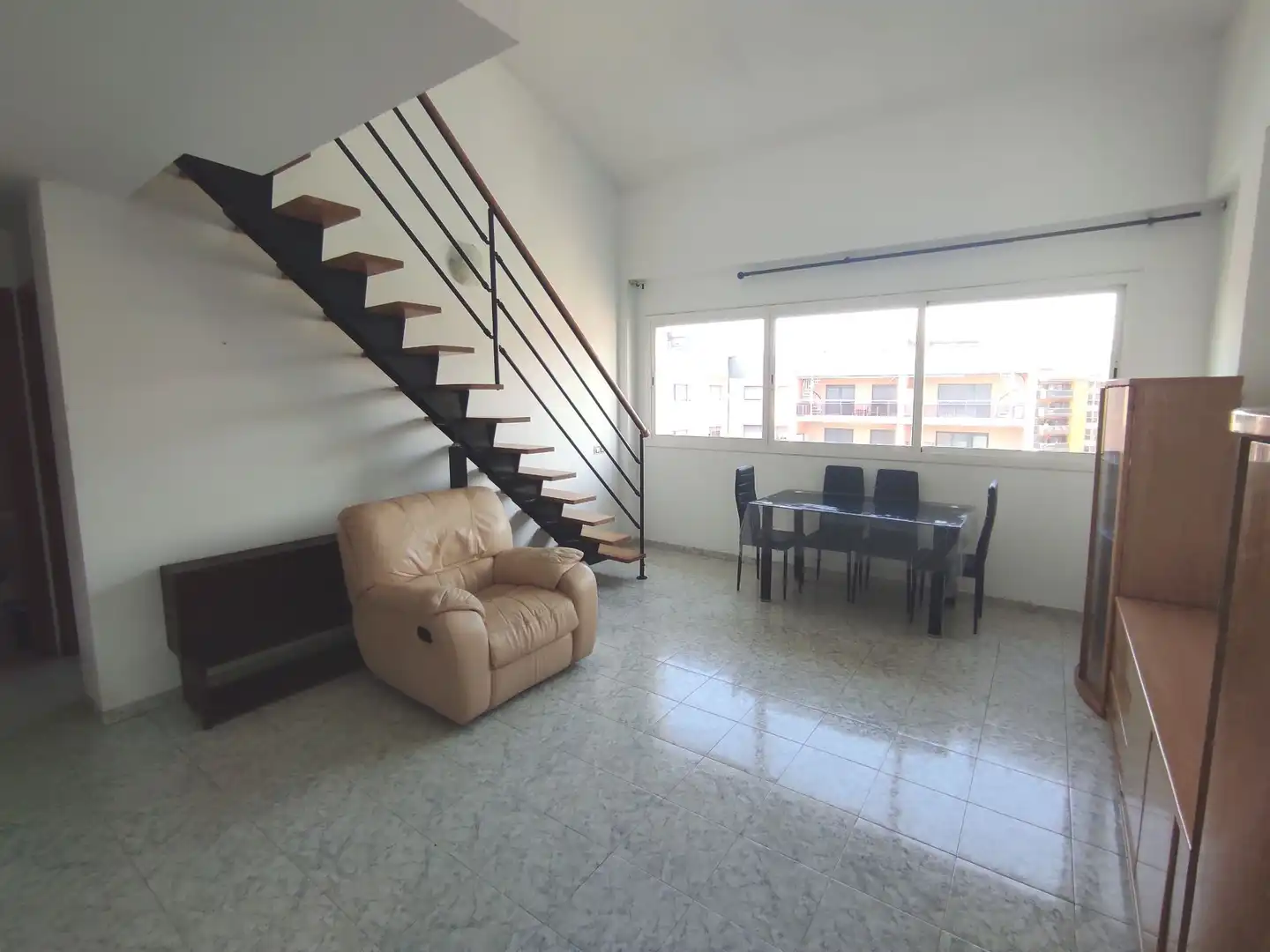 Wohnzimmer von Wohnungen zum Verkauf in Lloret de Mar mit Klimaanlage, Heizung und Terrasse
