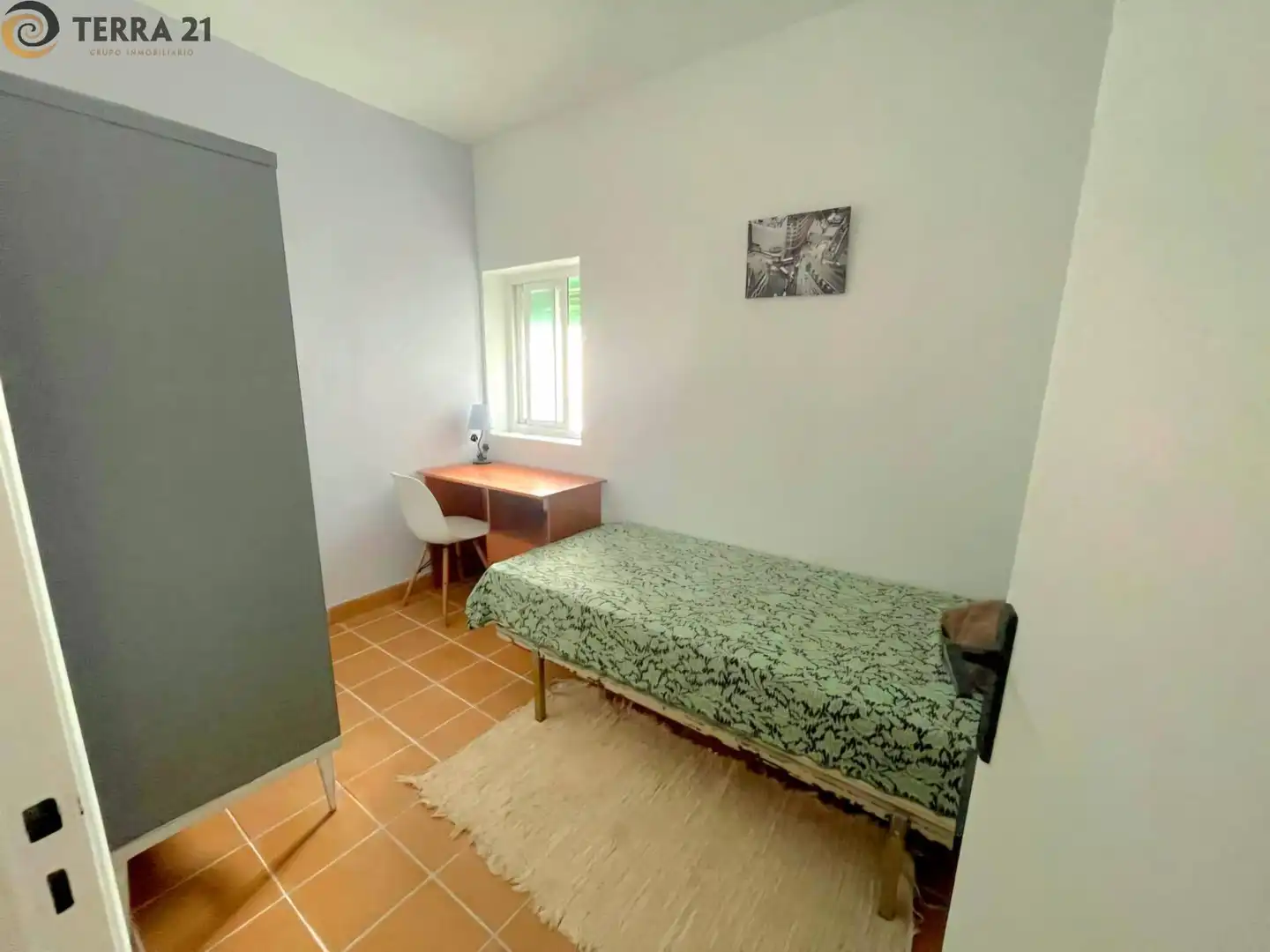 Habitación de Piso de alquiler en Jaén con Amueblado y Balcón