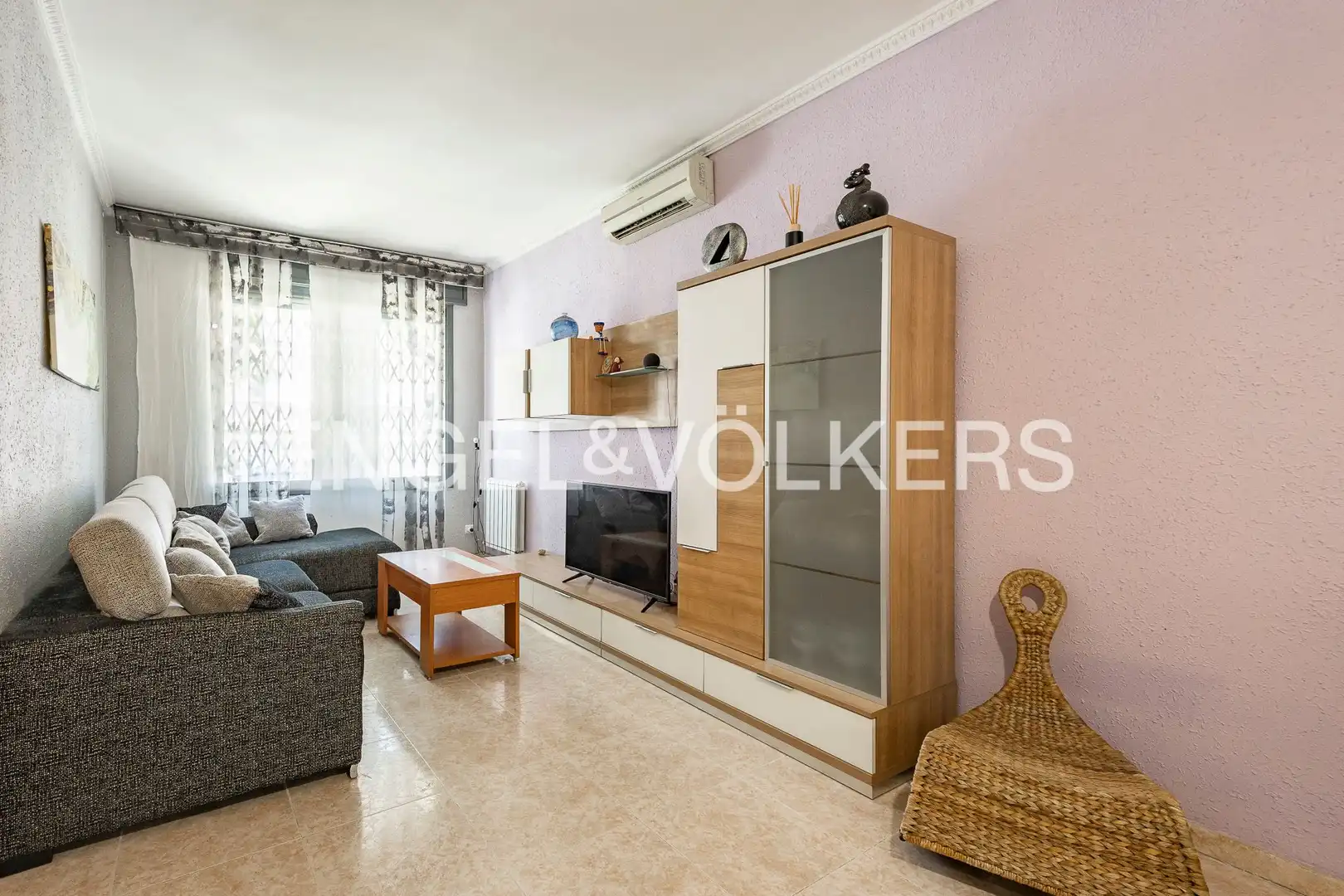 Living room of Flat for sale in Sant Andreu de la Barca  with Heating and Private garden