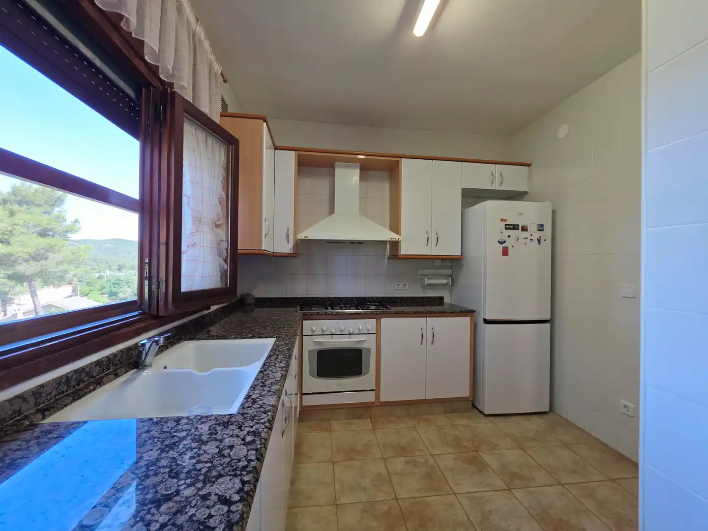 Cocina de Casa o chalet en venta en Vallirana con Calefacción, Terraza y Piscina