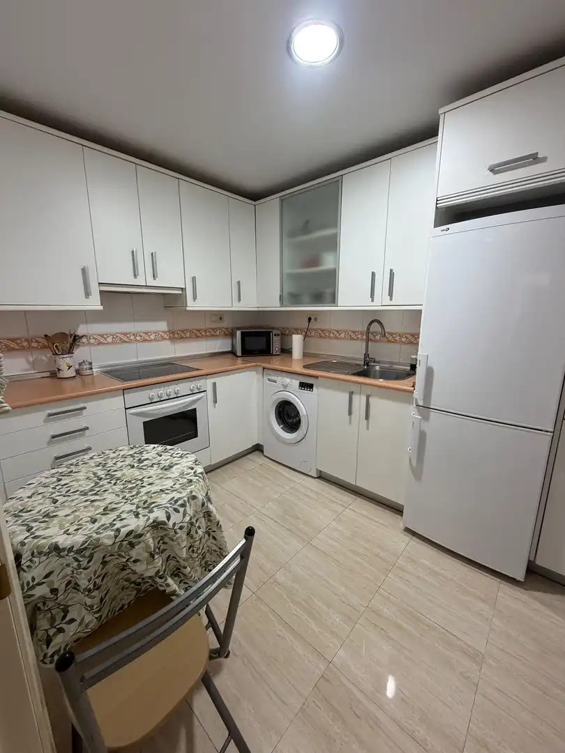 Flat with lift to rent in Casco Antiguo, imagen 2