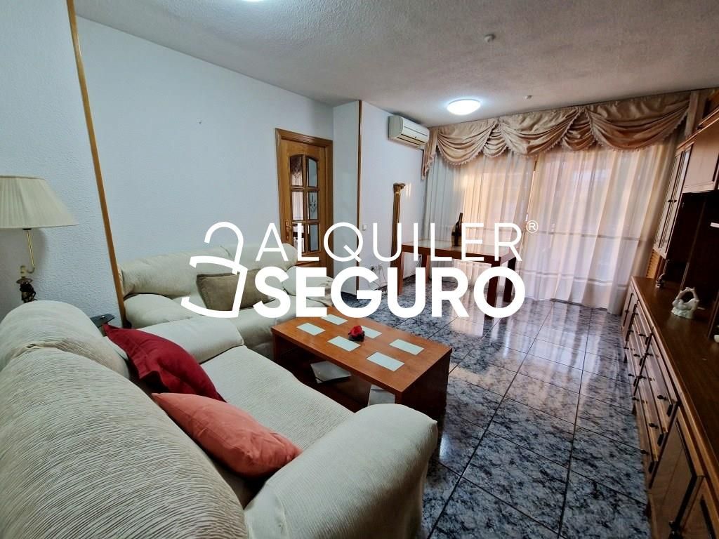 Sala d'estar de Pis de lloguer en Móstoles amb Aire condicionat, Calefacció i Terrassa