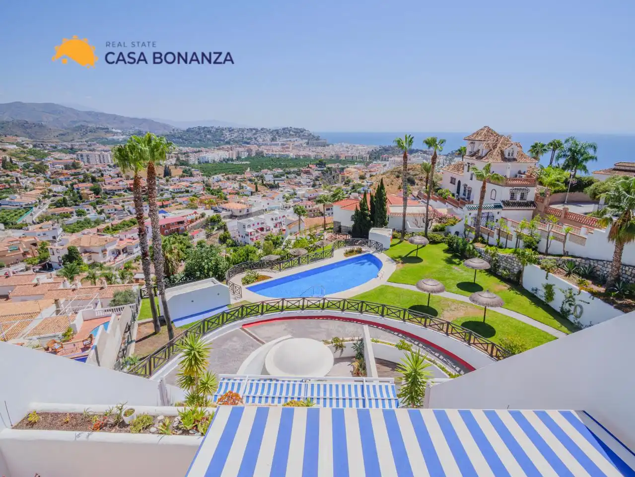 Exterior view of Apartments for sale in Almuñécar  with Air Conditioner, Terrace and Furnished