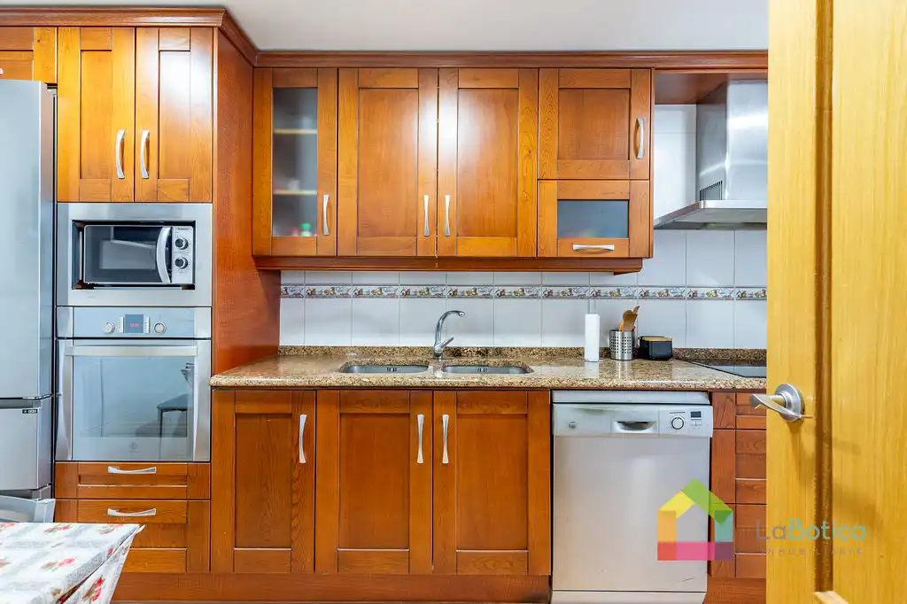 Kitchen of Detached homes for sale in Toledo  with Air Conditioner, Heating and Terrace