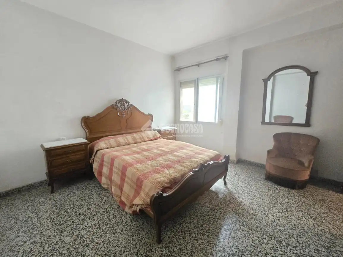 Habitación de Piso en venta en Valencia con Balcón