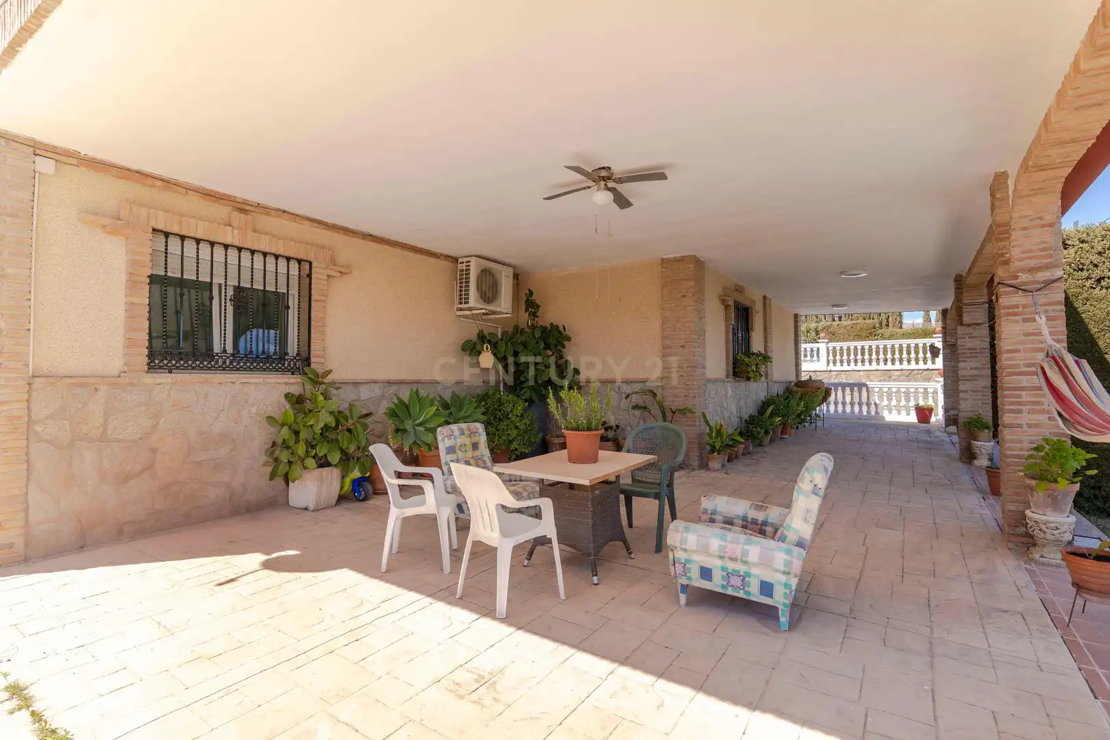 Terraza de Casa o chalet en venta en Las Gabias con Jardín privado, Trastero y Piscina