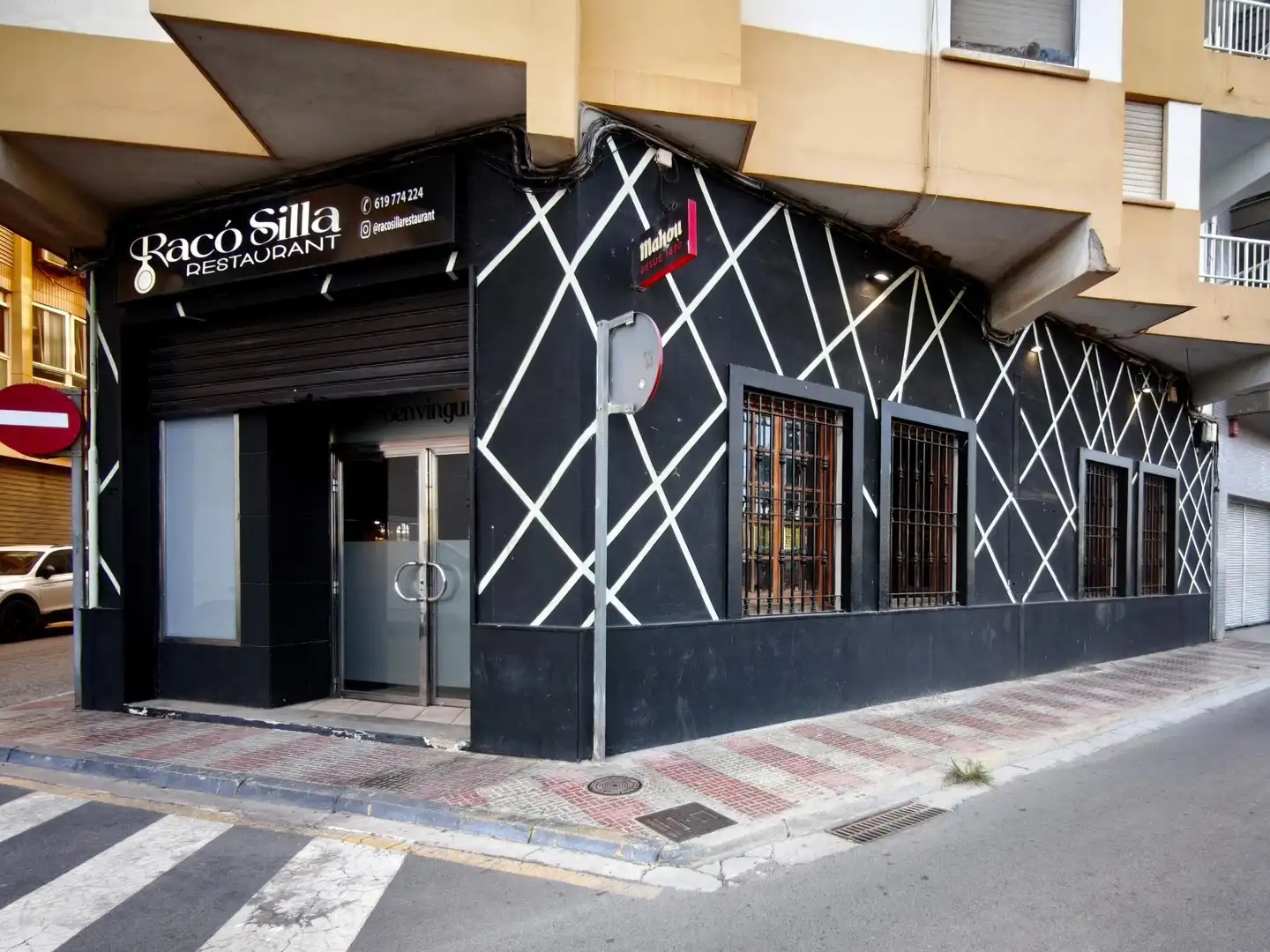 Locale commerciale in vendita a Calle Murta