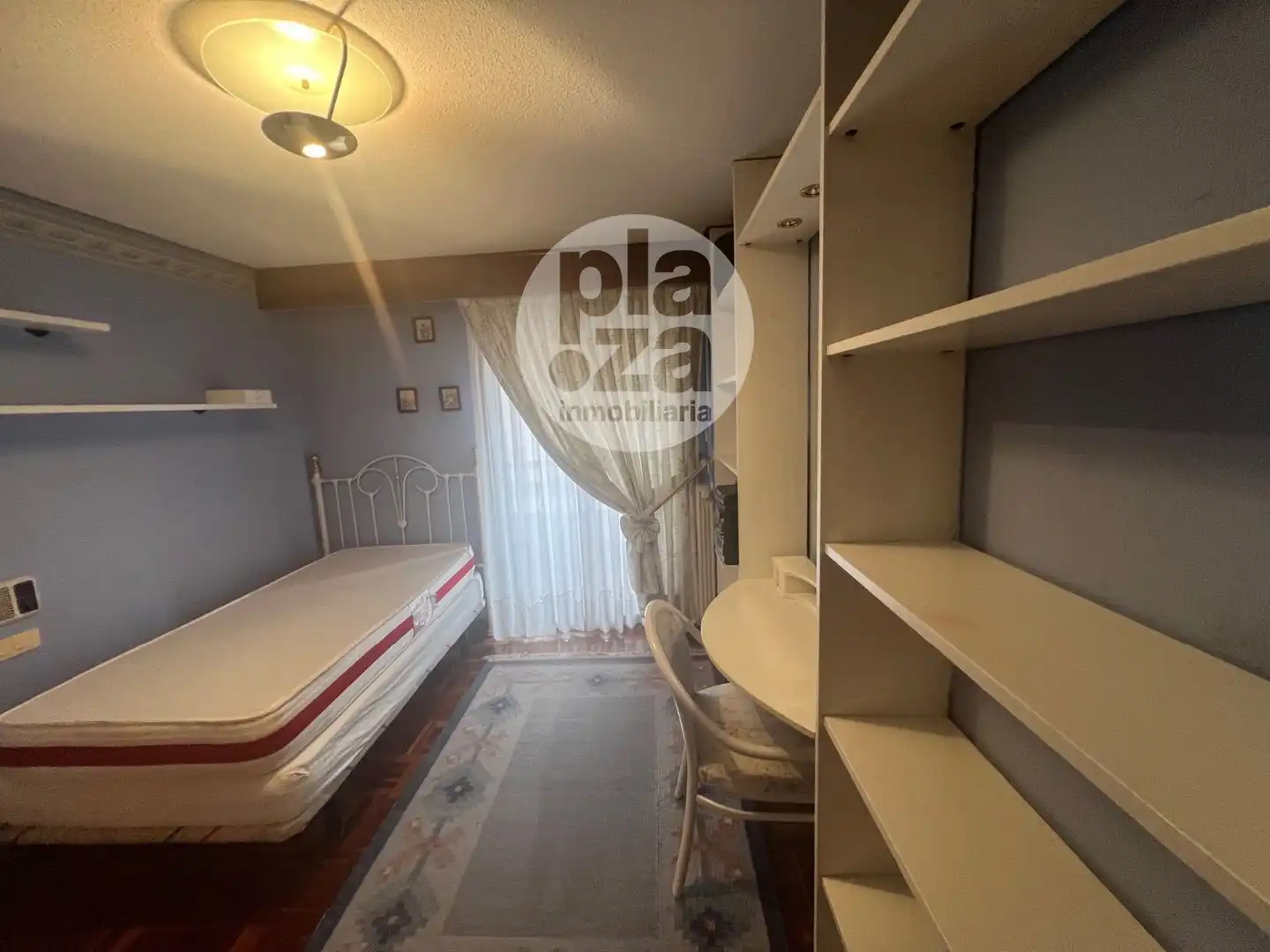 Schlafzimmer von Wohnung zur Miete in Burgos mit Heizung, Terrasse und Abstellraum