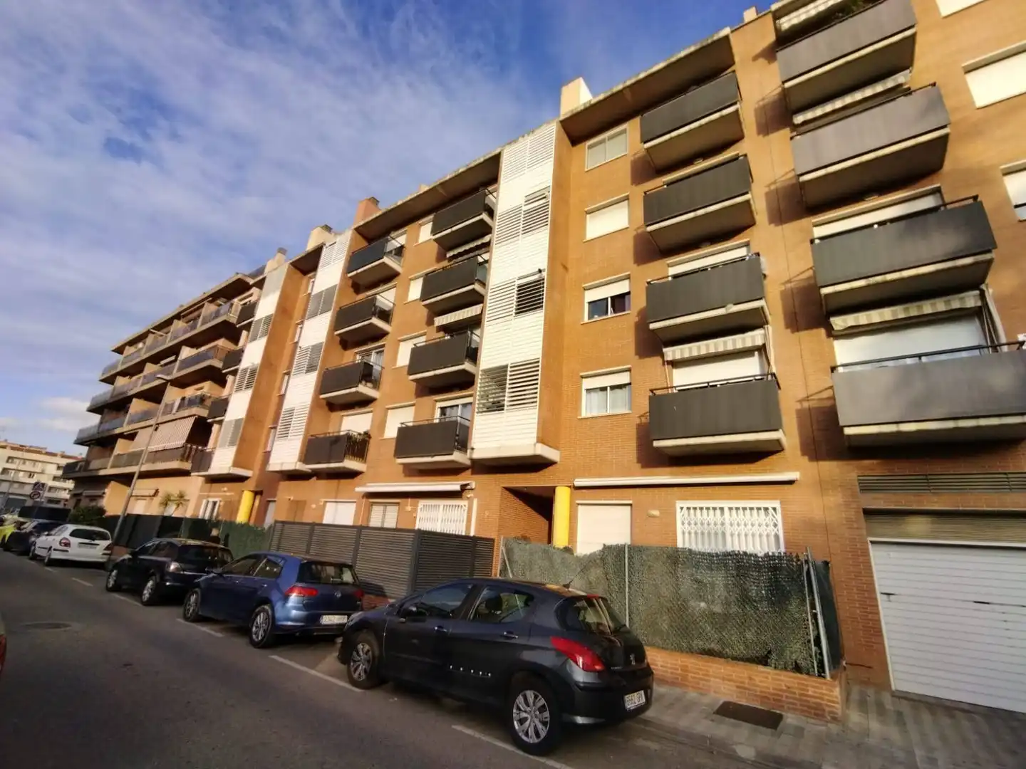 Vista exterior de Pis en venda en Figueres