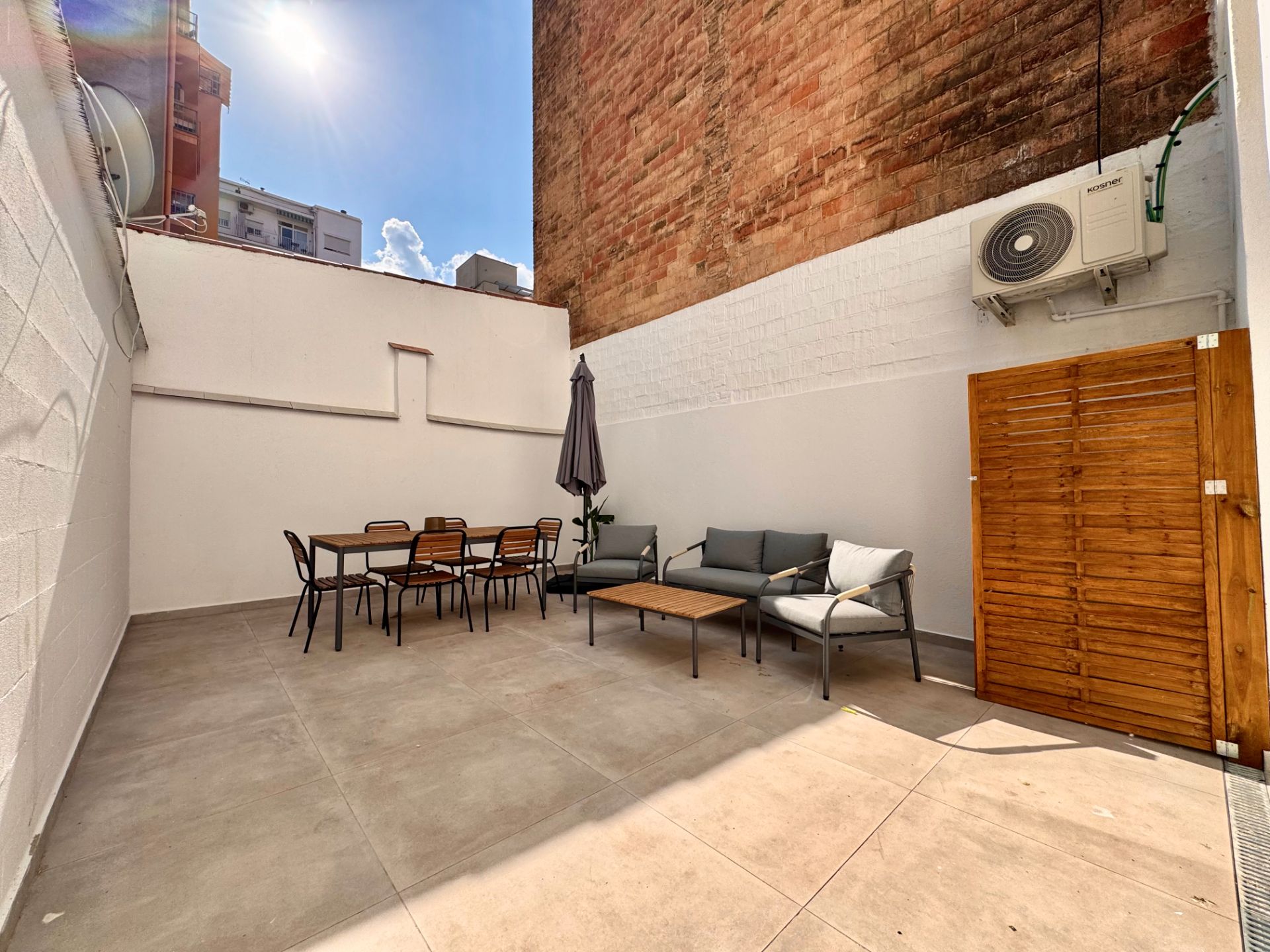 Terrace of Planta baja for sale in  Barcelona Capital  with Furnished