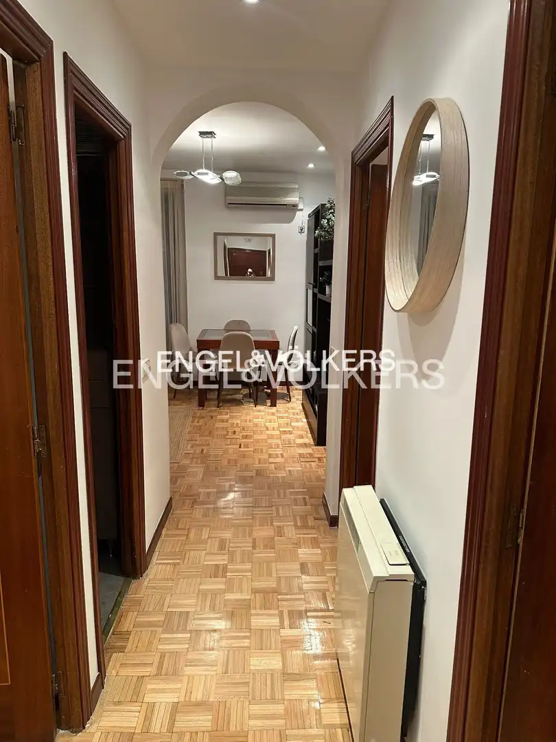 Dining room of Flat for rent in Madrid  with Air Conditioner, Heating and Parquet flooring