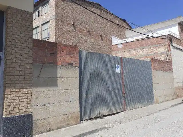 Nau industrial en venda a Escoles, Aitona