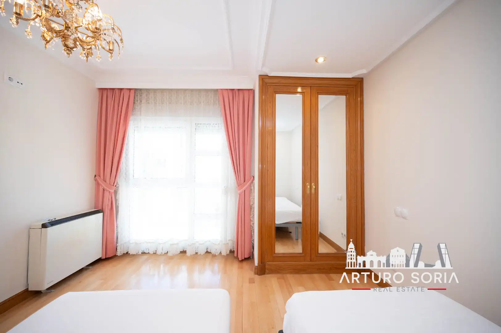 Schlafzimmer von Wohnung zur Miete in Madrid mit Klimaanlage, Heizung und Terrasse