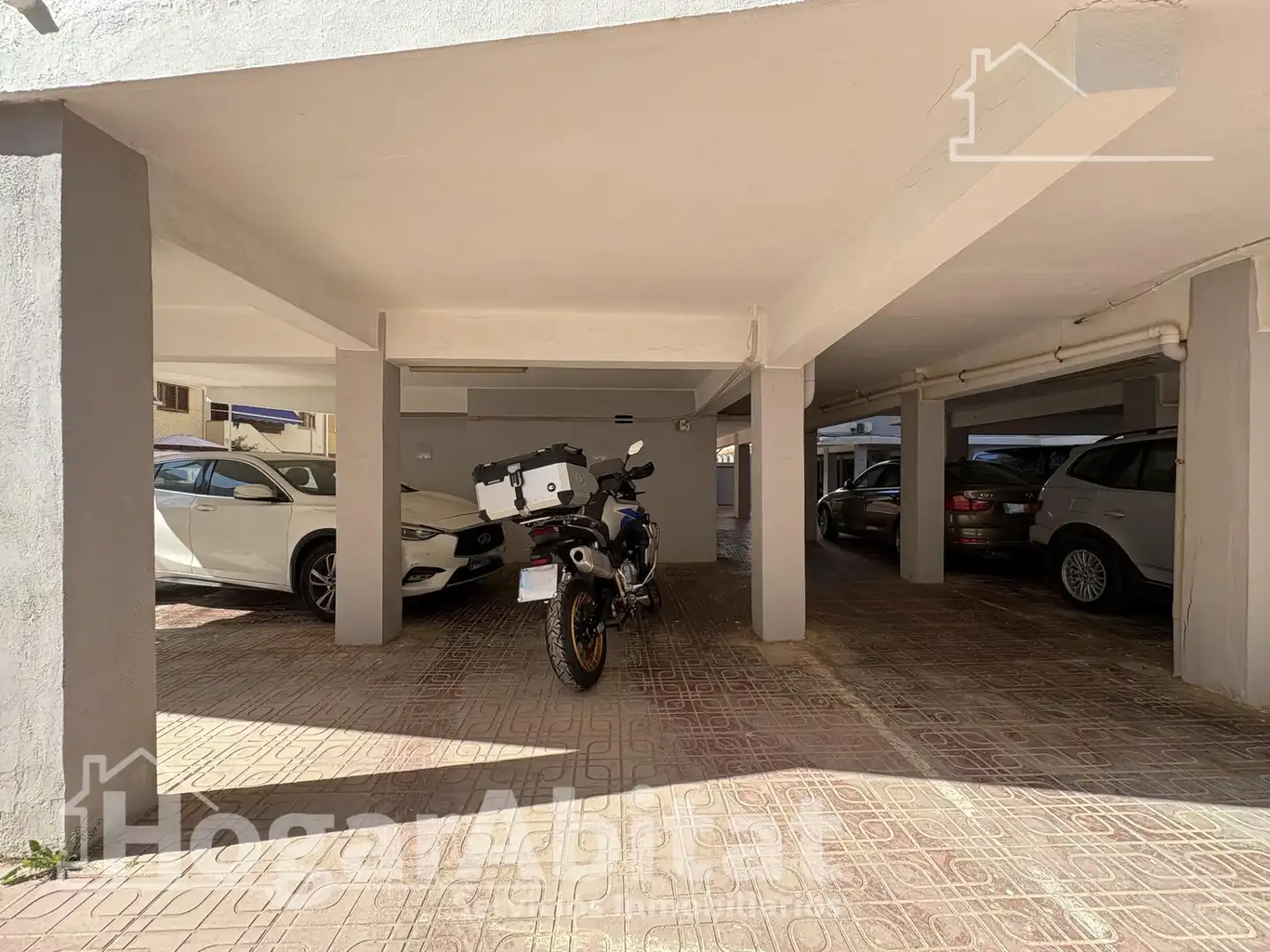 Aparcament de Apartament en venda en Tavernes de la Valldigna amb Moblat i Balcó
