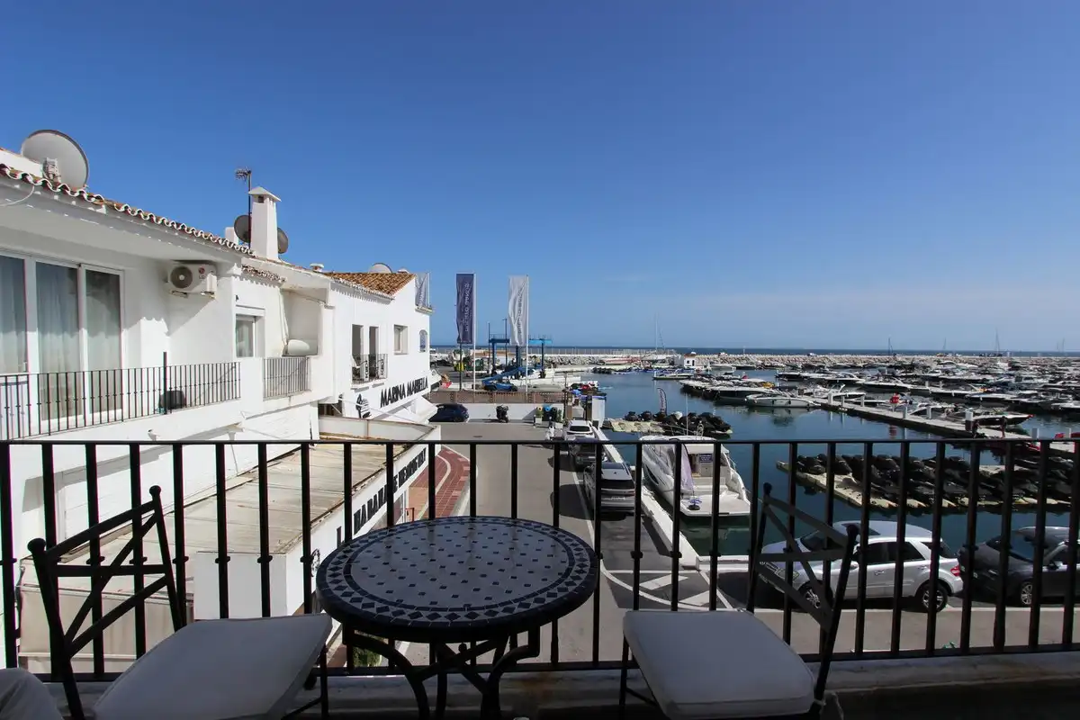Flat for sale in Puerto Banús
