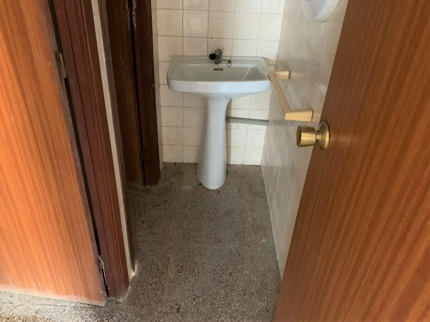 Bathroom of Commercial properties for sale in Almadén