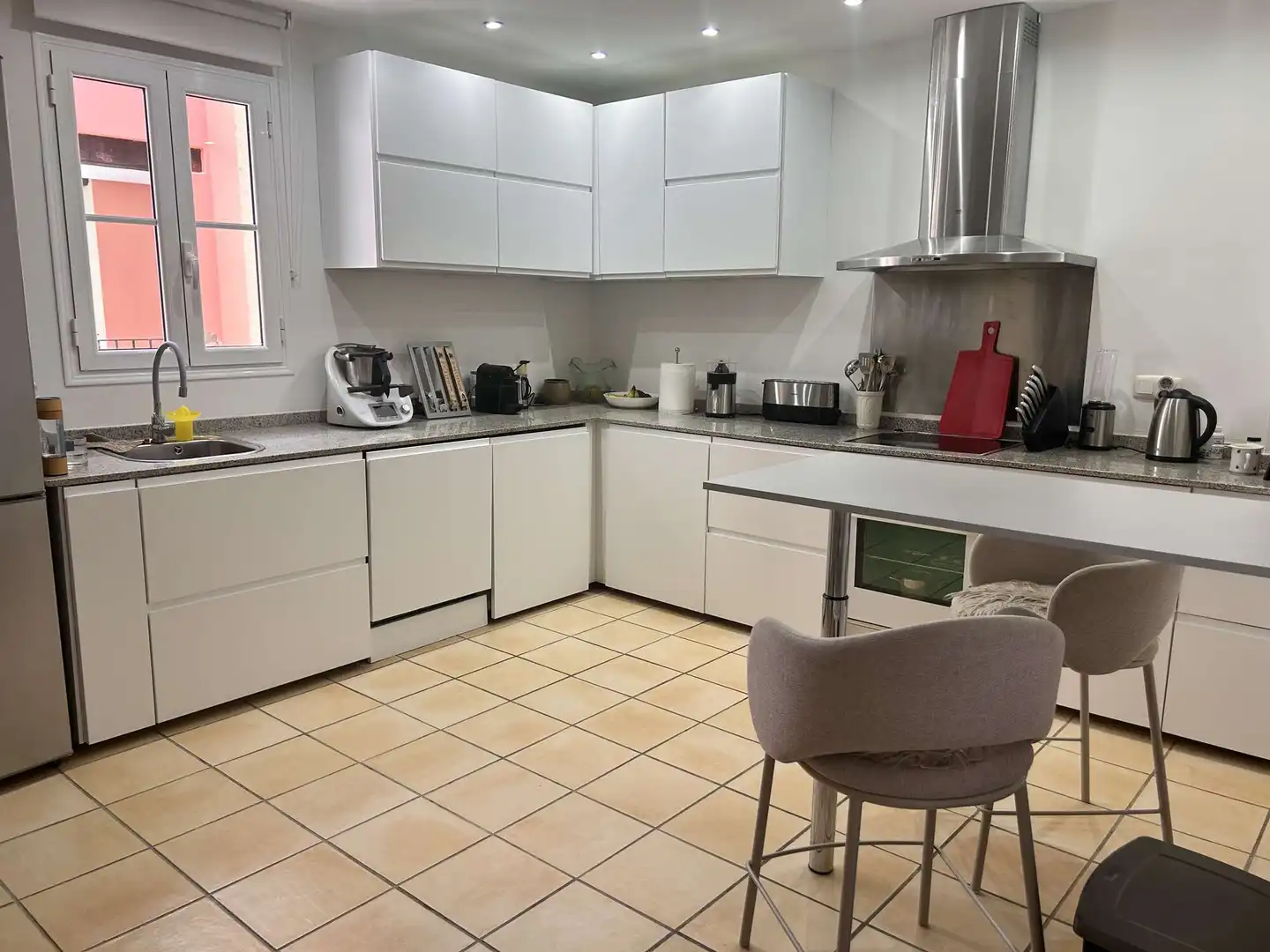 Küche von Wohnung zur Miete in Calvià mit Klimaanlage, Terrasse und Möbliert