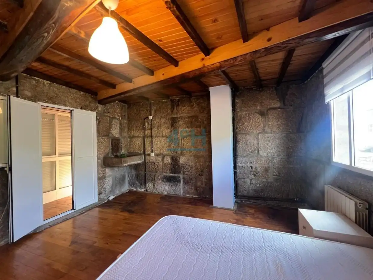 Dormitori de Casa o xalet en venda en Coles amb Calefacció, Jardí privat i Traster