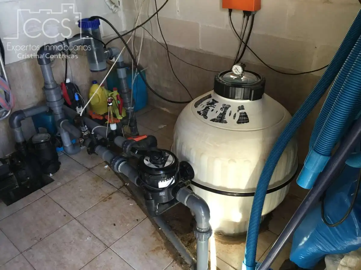 Piscina de Casa o xalet en venda en Sevilla amb Aire condicionat, Traster i Piscina