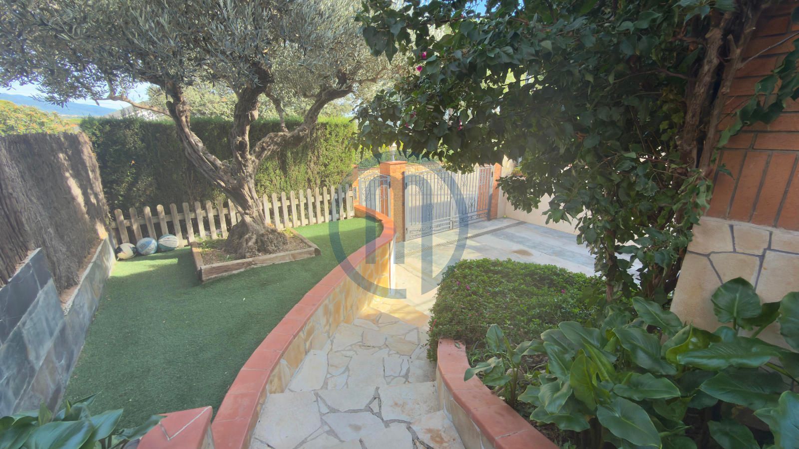 Jardí de Casa o xalet en venda en Santa Eulàlia de Ronçana amb Aire condicionat, Calefacció i TV