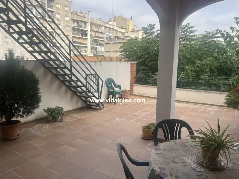 Pis amb terrassa en venda a Passeig de l'Estació