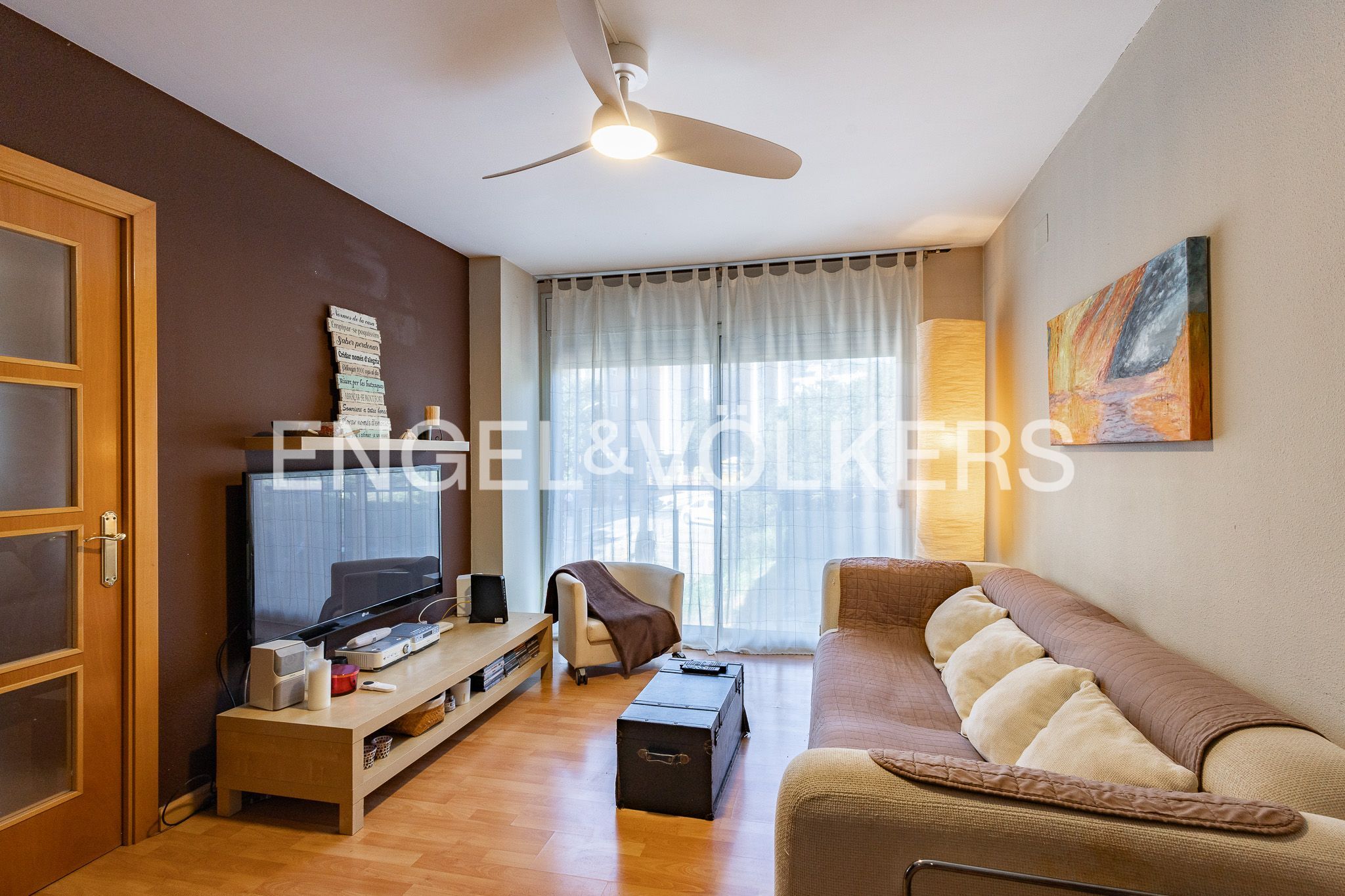 Living room of Flat for sale in Castelldefels  with Air Conditioner, Heating and Parquet flooring