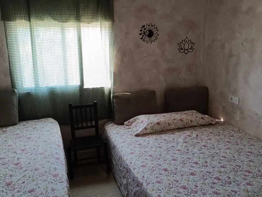 Habitación de Finca rústica en venta en La Haba  con Jardín privado, Parquet y Piscina