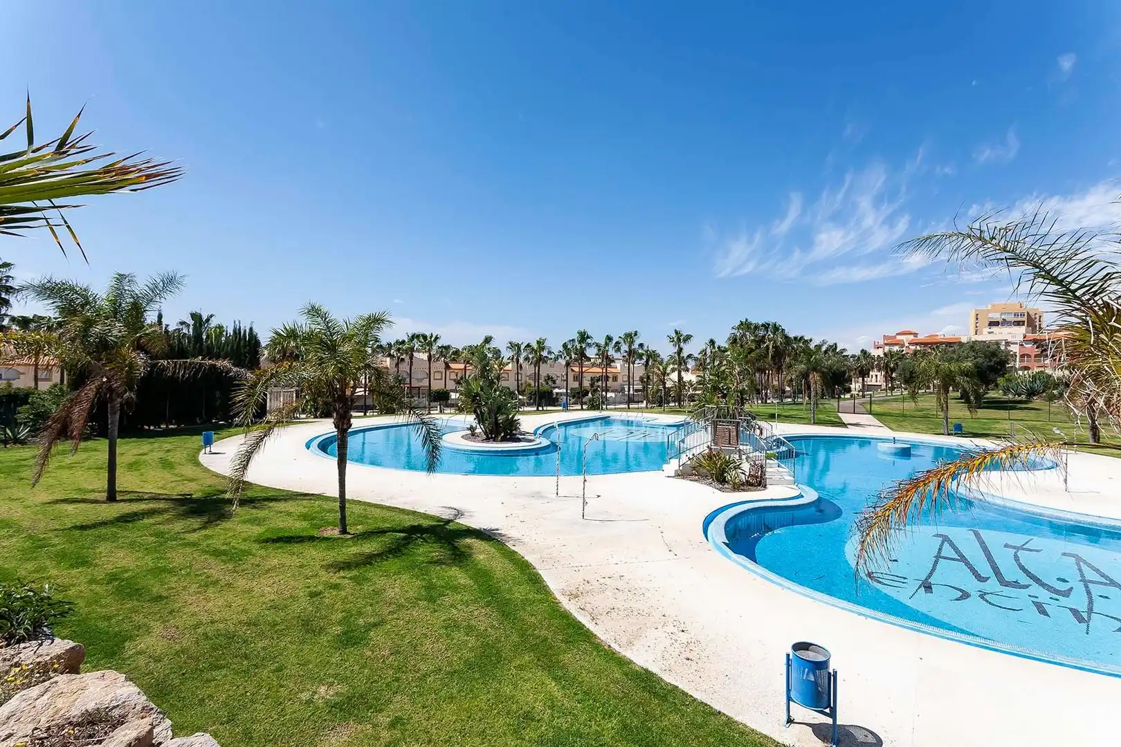 Swimming pool of Flat for sale in El Ejido  with Air Conditioner, Heating and Terrace