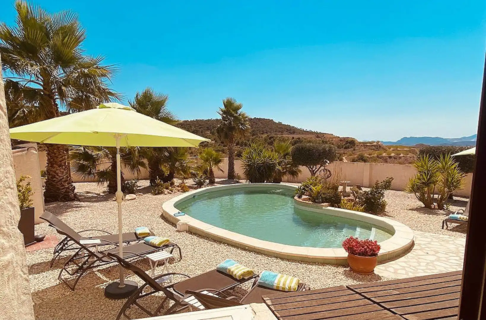 Piscina de Casa o xalet en venda en Orihuela amb Aire condicionat, Terrassa i Alarma
